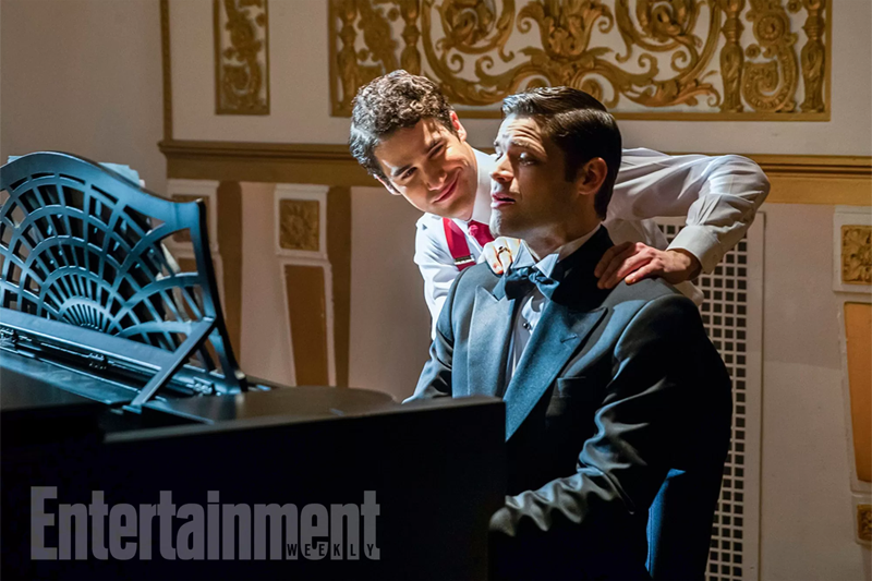 Illustration for article titled The First Pictures From the Flash/Supergirl Musical Crossover Are Here, Please Hold Us